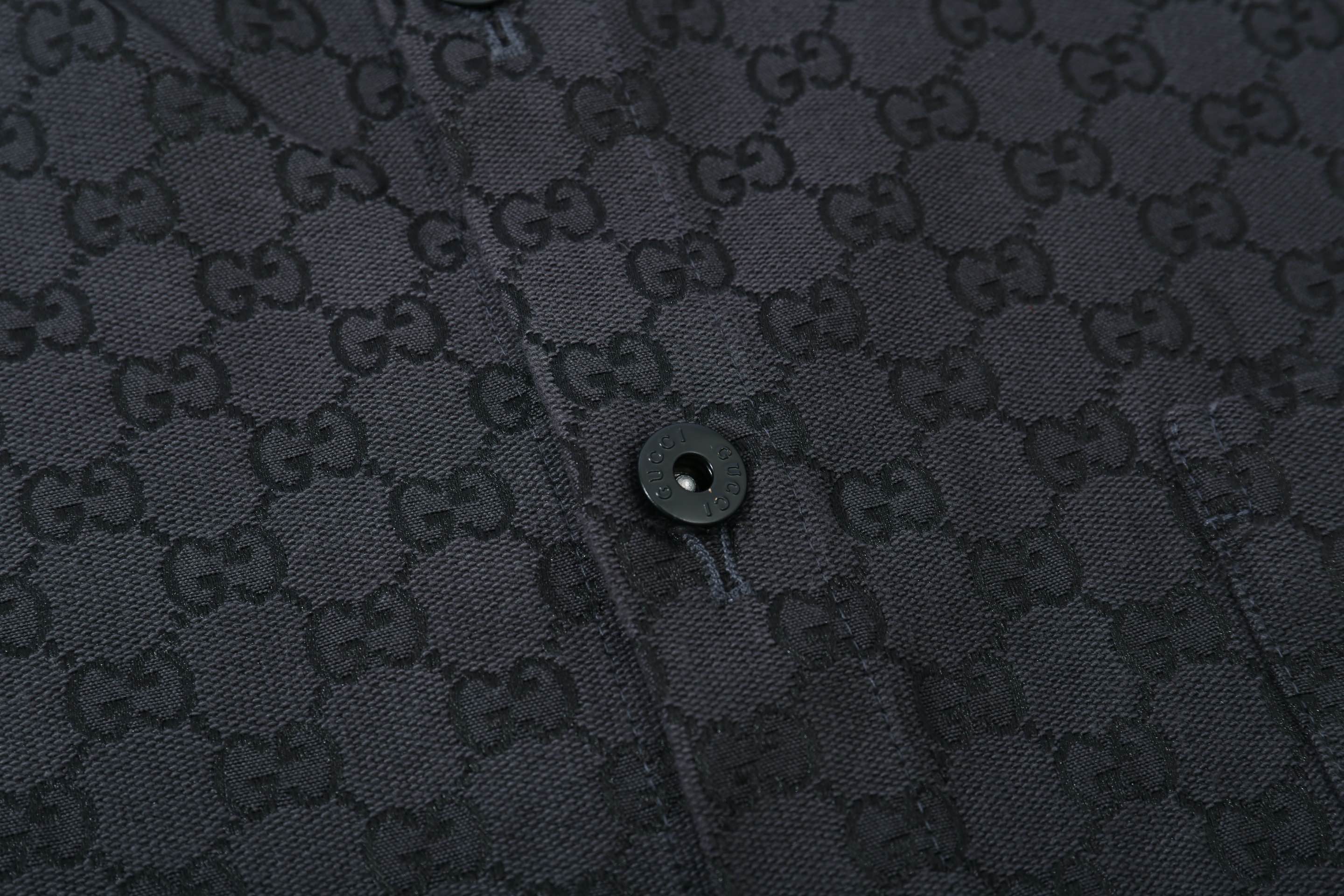 グッチ「Gucci」グッチ オールオーバーロゴ ショートスリーブシャツ / デニムシャツ