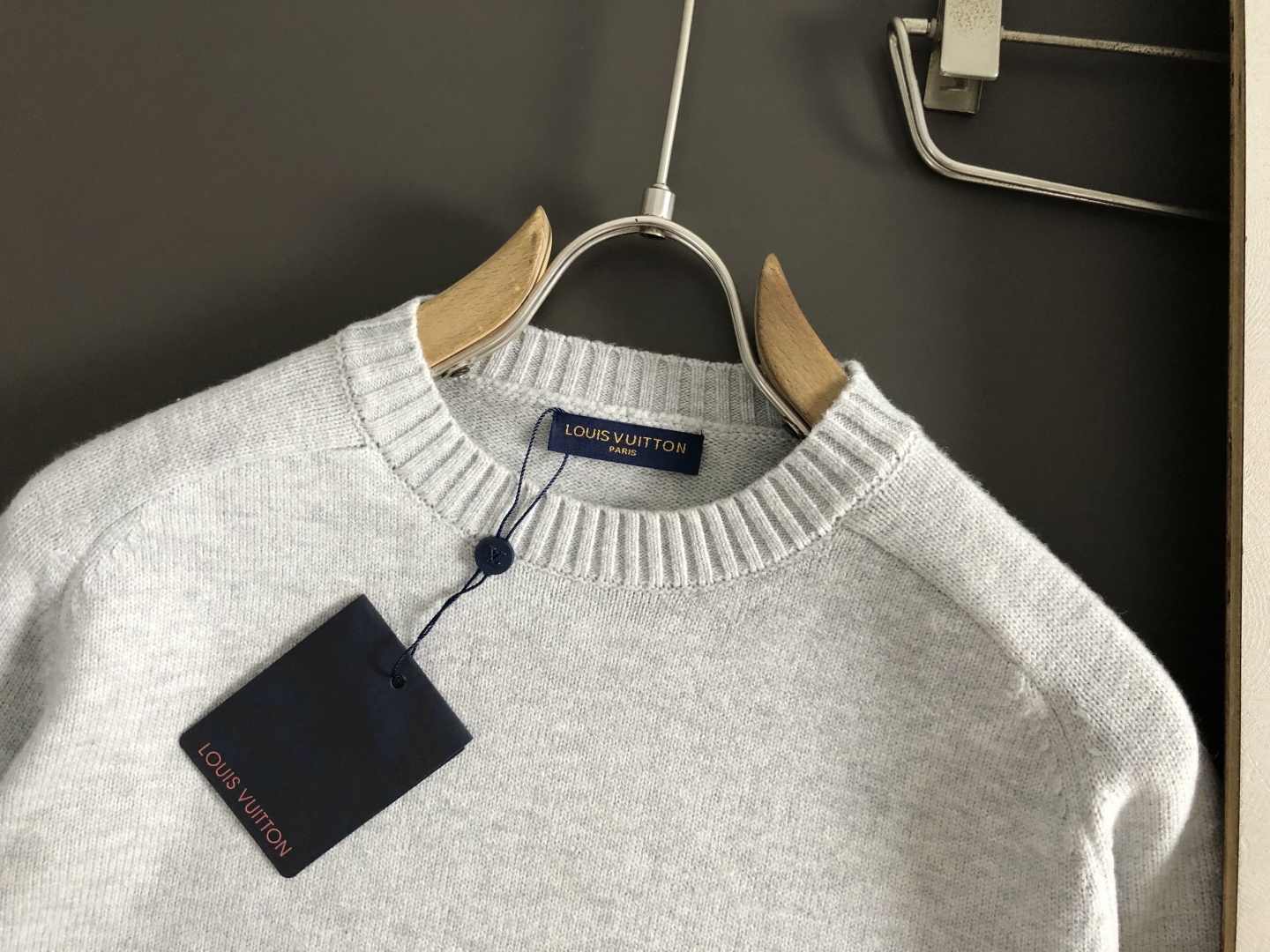 ルイ・ヴィトン「Louis Vuitton」ルイ・ヴィトン モノグラム・マクロ ウール ハーフジッププルオーバー / ニットトップス