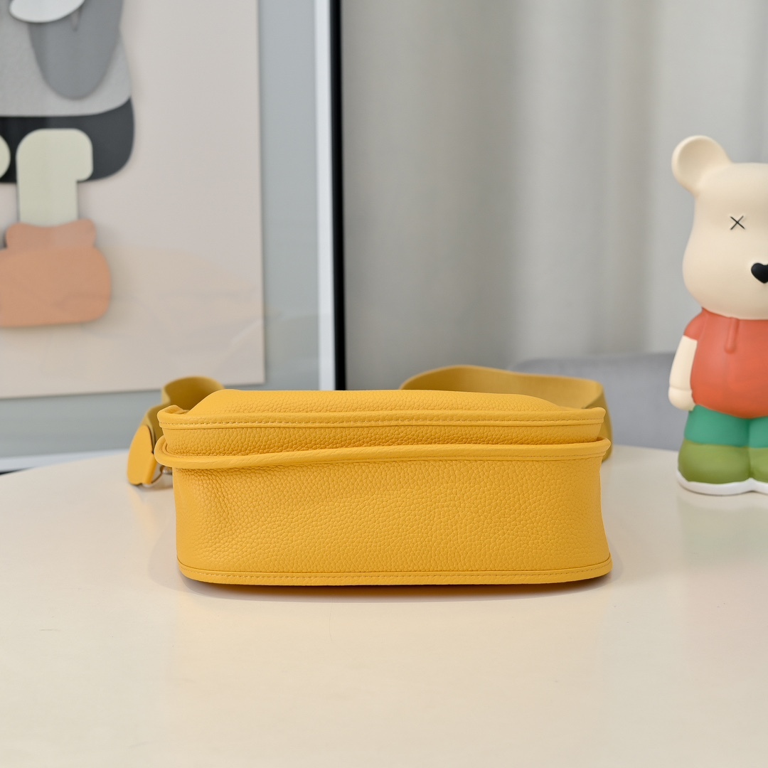 エルメス「Hermès」エブリン III 20 バッグ 15色「EVELYNE III 20 BAG」