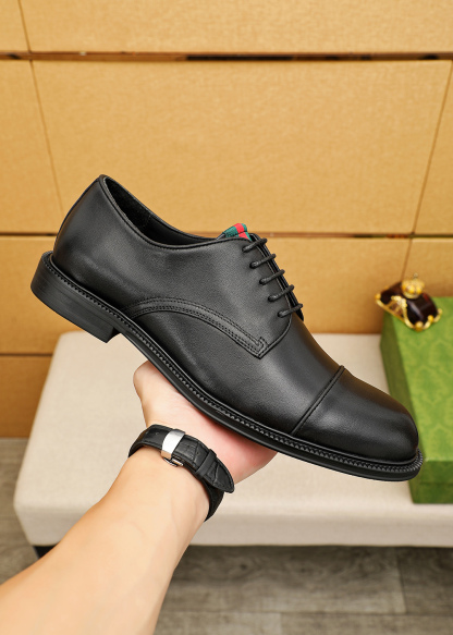 グッチ「Gucci」グッチ ビジネスレザーシューズ / ドレスシューズ