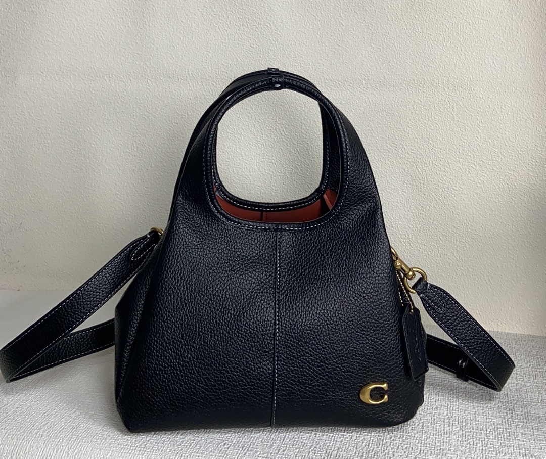 コーチ「Coach」 LANA トートバッグ