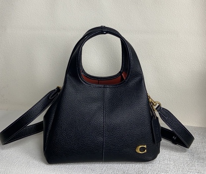 コーチ「Coach」 LANA トートバッグ