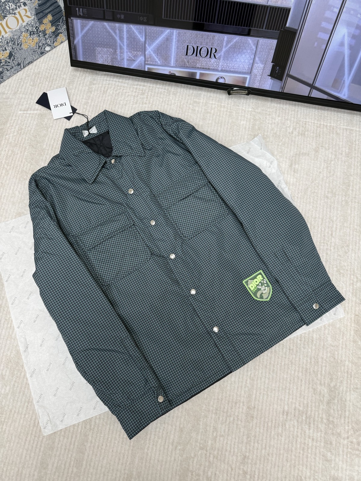 ディオール「Dior」ディオール チェック柄 エンブレム パッチ 刺繍 ジャケット / アウター