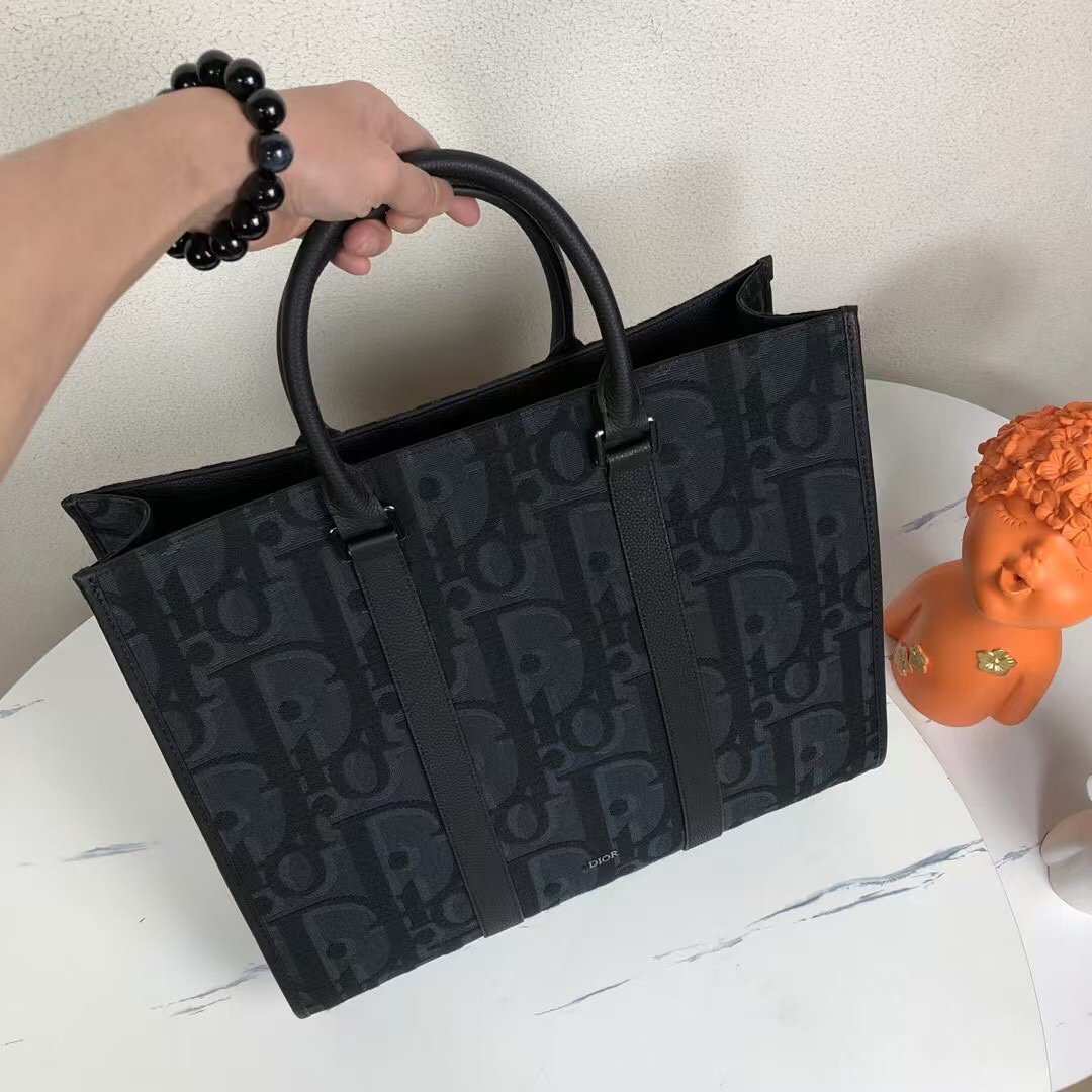 ディオール「Dior」Bobby East-West ハンドバッグ