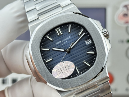 Patek Philippe ノーチラス 5711 スタイル ウルトラスリム アップグレード版 / カスタムウォッチ