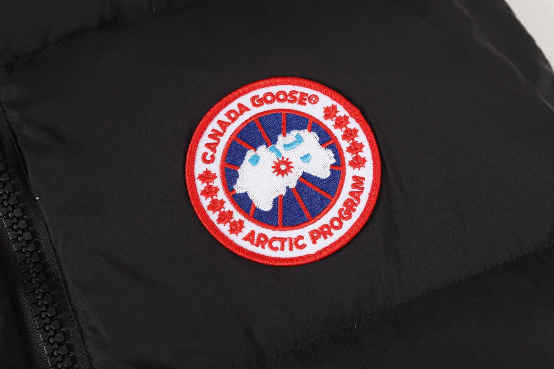 Canada Gooseカナダグース ローレンス パッファー ベスト / ダウンベスト