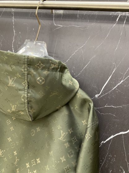 ルイ・ヴィトン「Louis Vuitton」ルイ・ヴィトン モノグラム トーンオントーン フーデッド ジャケット / アウター