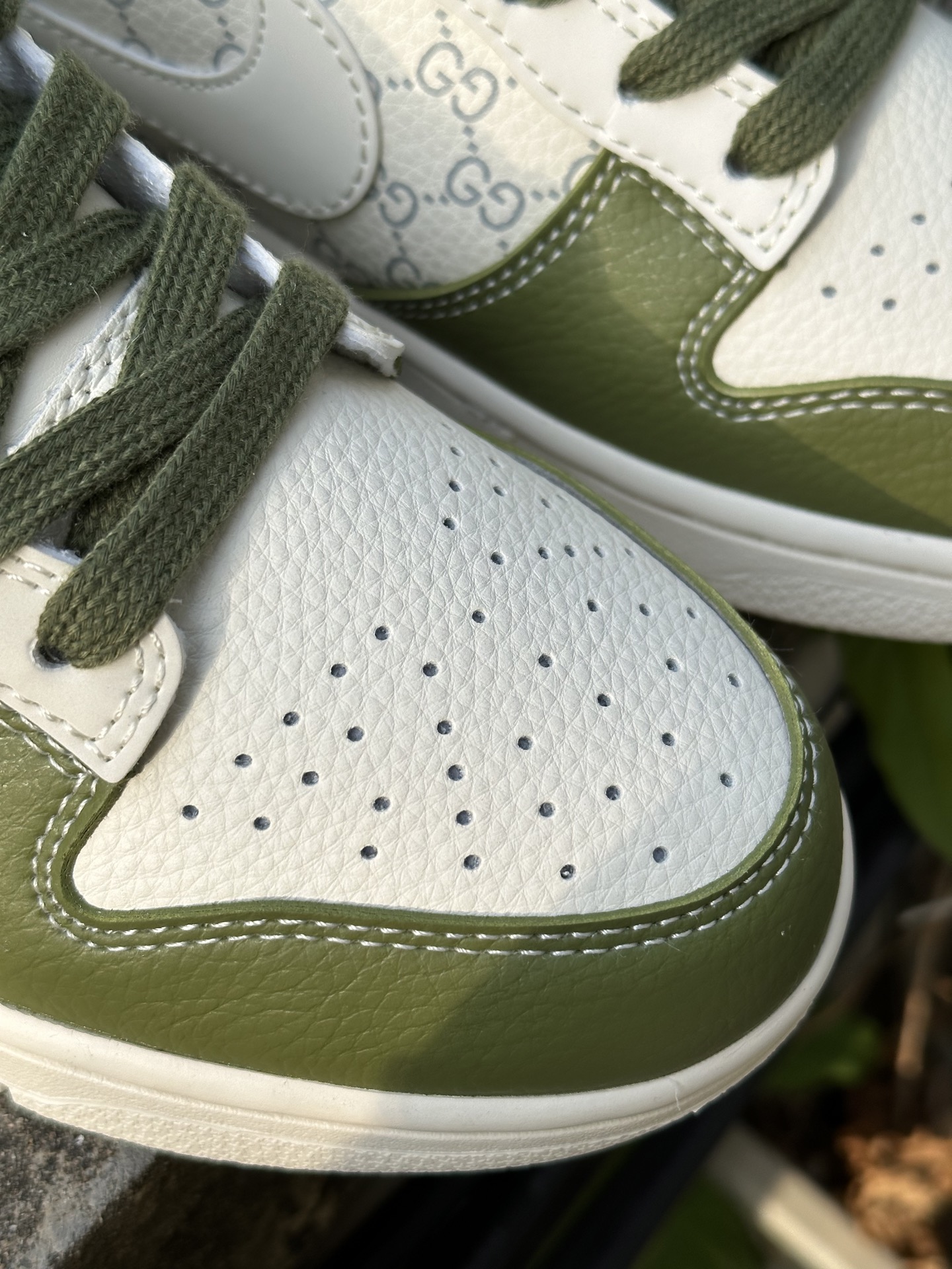 「コラボモデル」Gucci x Nike   SB Dunk Low アニバーサリー デザイナーズスニーカー