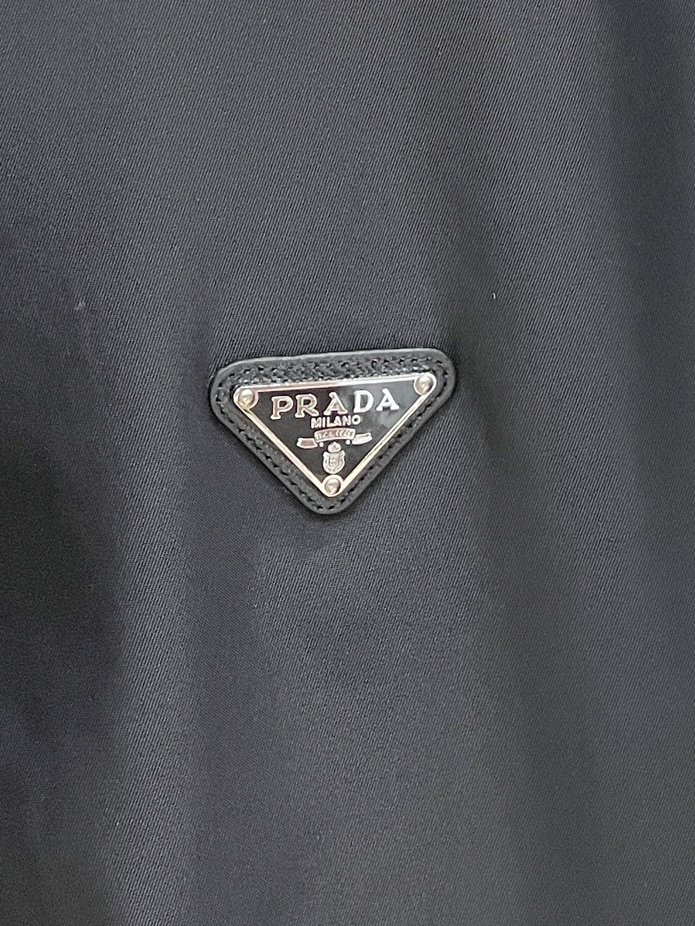プラダ「Prada」プラダ Re-Nylon マルチポケット フーデッドジャケット / メンズ アウター