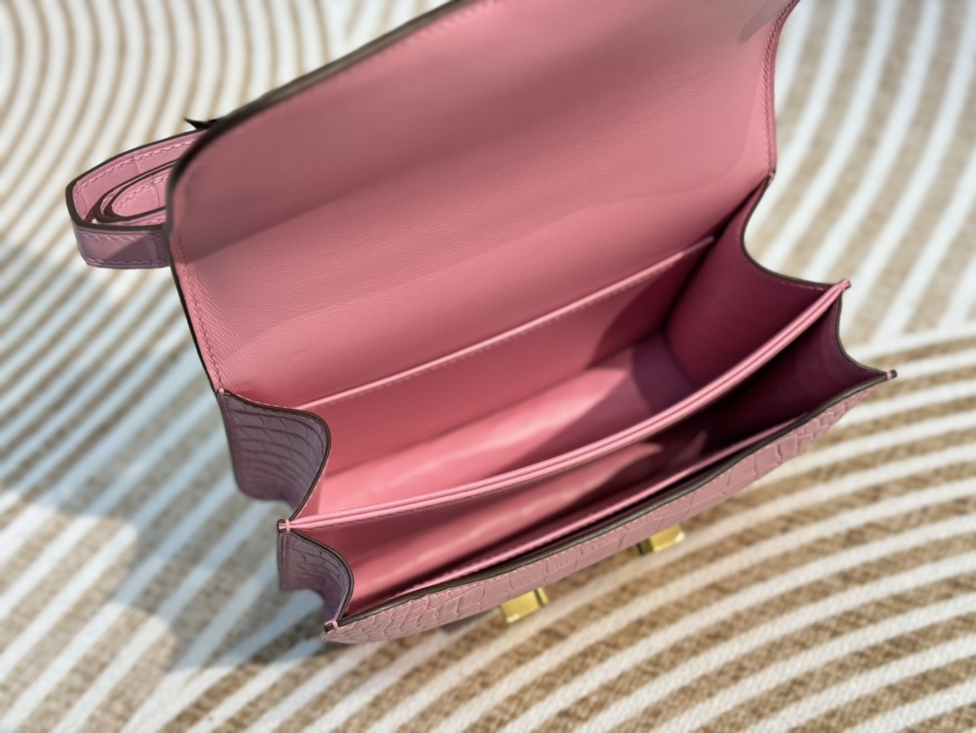 エルメス「Hermès」ミニ・コンスタンス「MINI CONSTANCE」