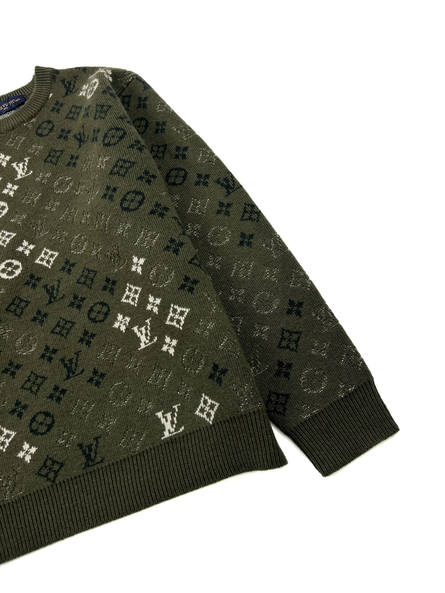ルイ・ヴィトン「Louis Vuitton」ルイ・ヴィトン モノグラム サープラス ジャカード プルオーバー / メンズ ニットセーター