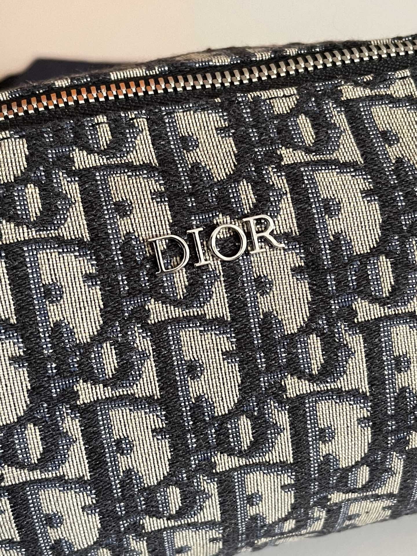 ディオール「Dior」Oblique Roller Bag ハンドバッグ