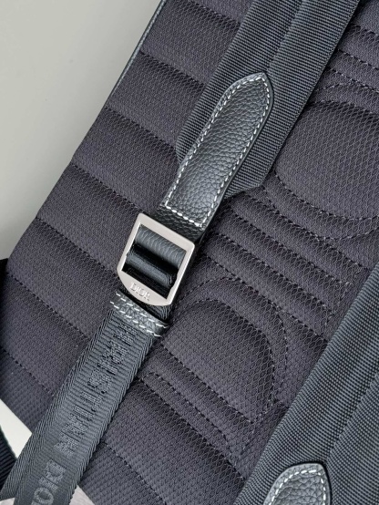 ディオール「Dior」B44 BLADE バックパック