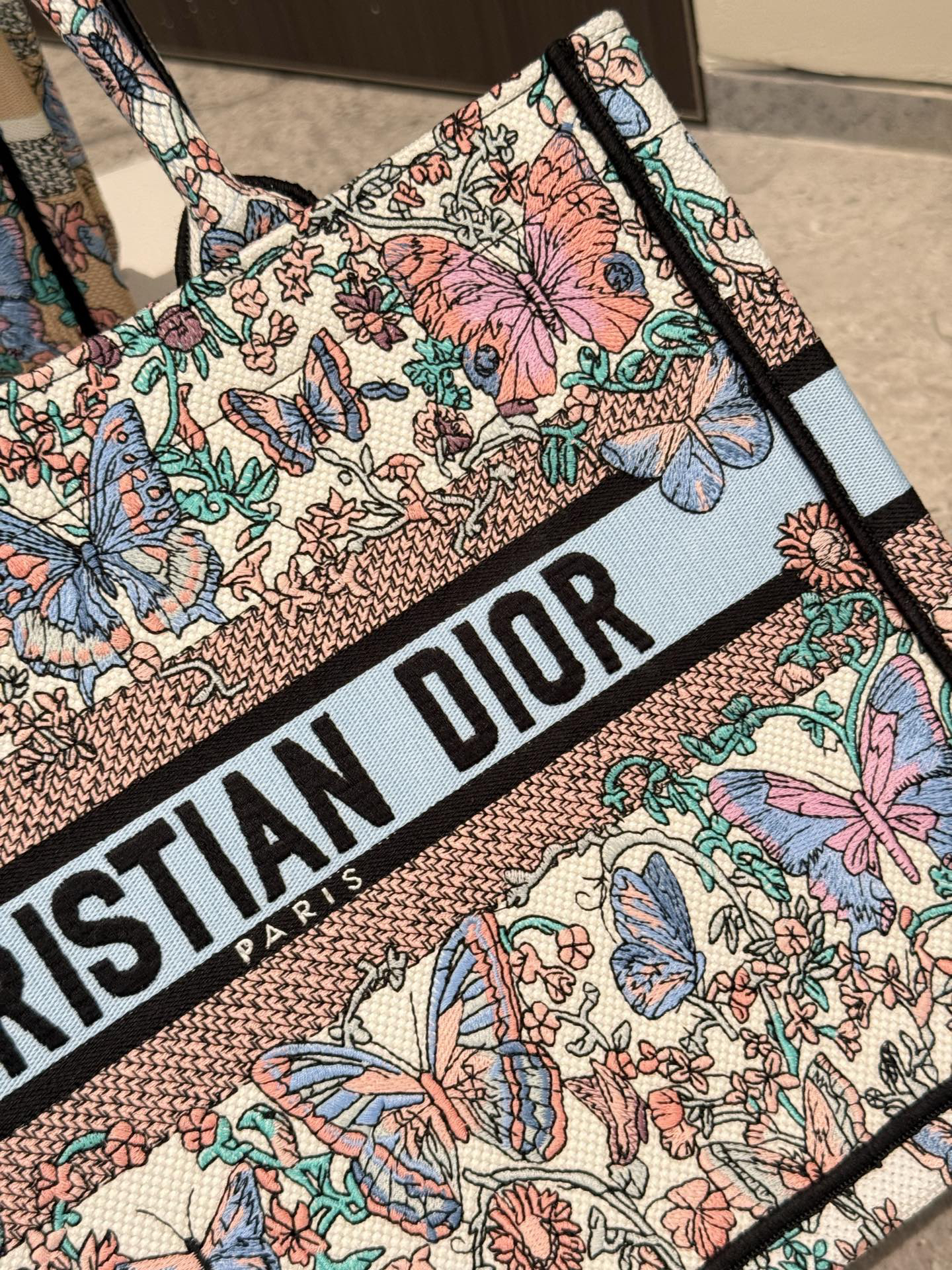 ディオール Dior Book Tote バッグ ミディアム