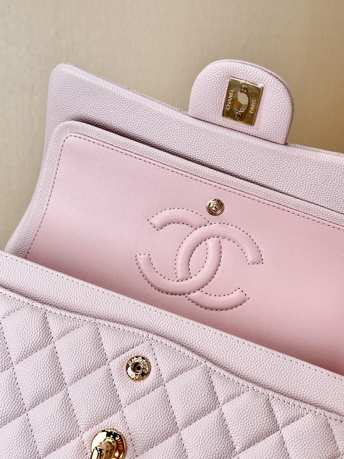 シャネル「Chanel」11.12 クラシック ハンドバッグ