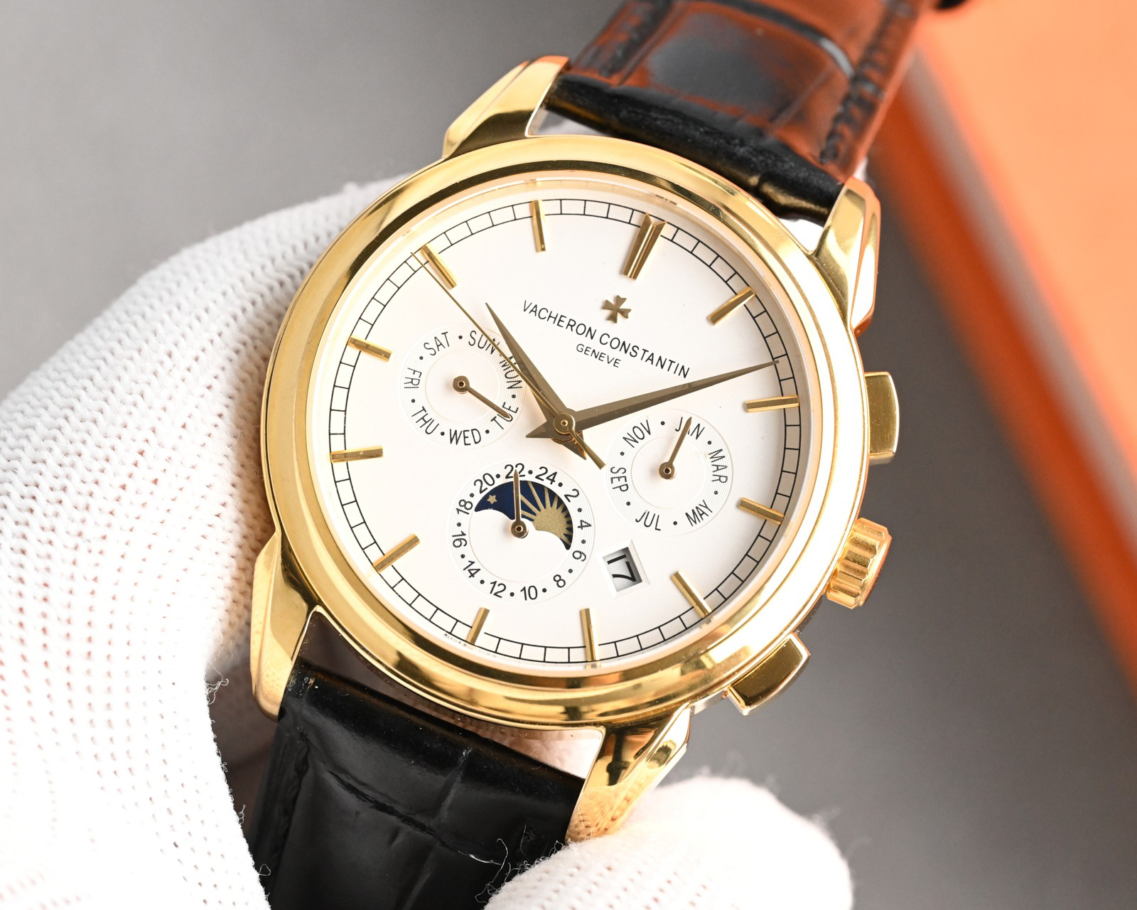 ヴァシュロン・コンスタンタン［Vacheron Constantin］伝承アプデグレードシリーズ 自動機械式腕時計41MM