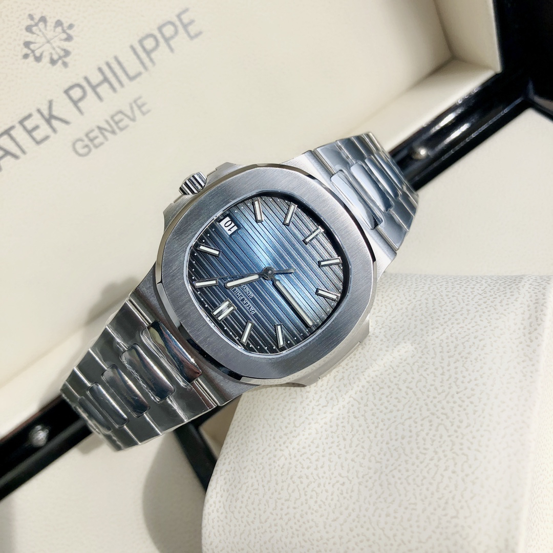 パテック フィリップ「Patek Philippe」ノーチラス 5711/1A 自動巻き腕時計 40mm「4色」