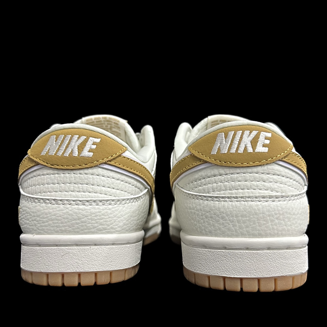 「コラボモデル」Supreme x Nike SB Dunk Low スニーカー
