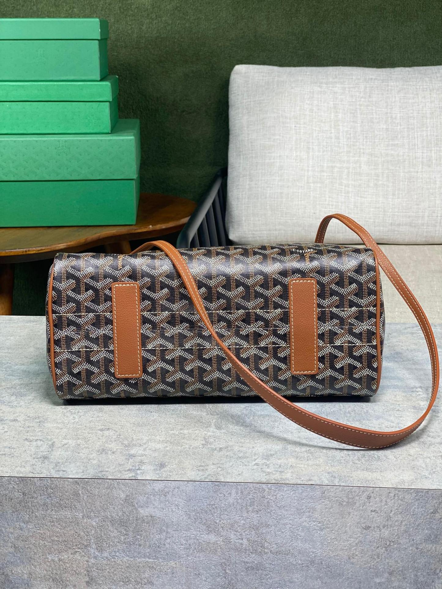 ゴヤール「Goyard」 Rouette ゴヤルディーヌ ショルダーバッグ