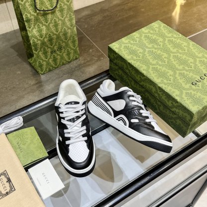 グッチ「Gucci」RE-WEB ローカットスニーカー