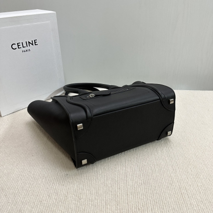 セリーヌ「Celine」Luggage ダイヤモンド柄笑顔バッグ