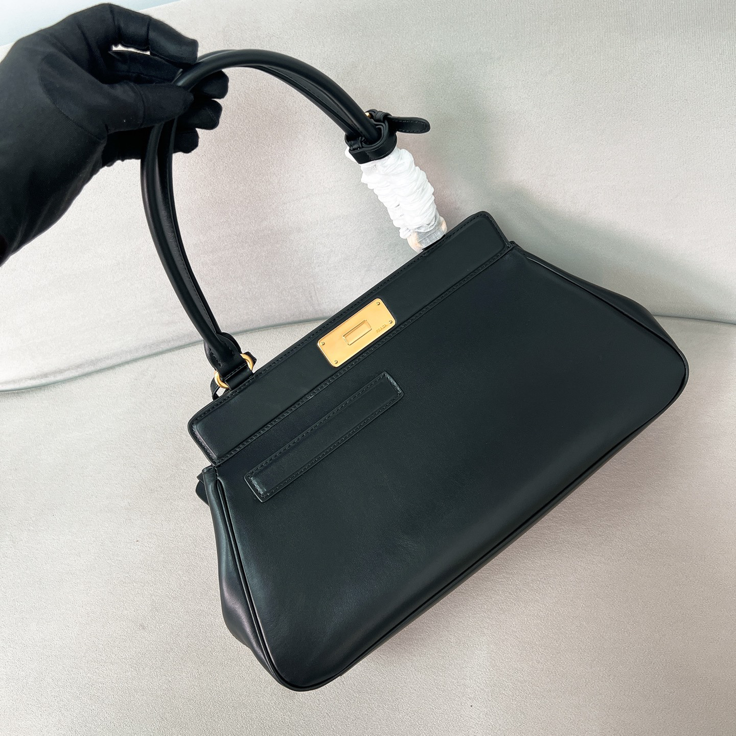 プラダ「Prada」ジオメトリック ショルダーバッグ