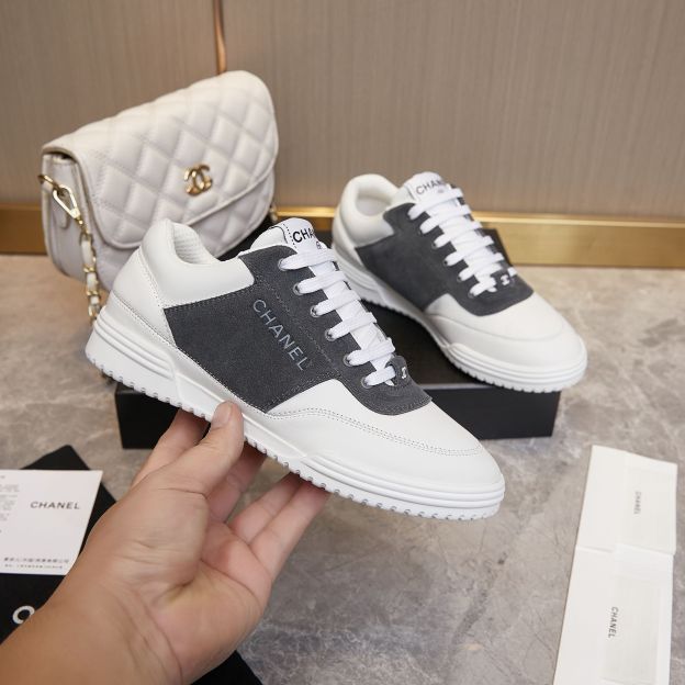 シャネル「Chanel」トップカジュアルスニーカー