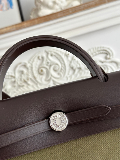 エルメス「Hermès」 Herbag 31 ショルダーバッグ