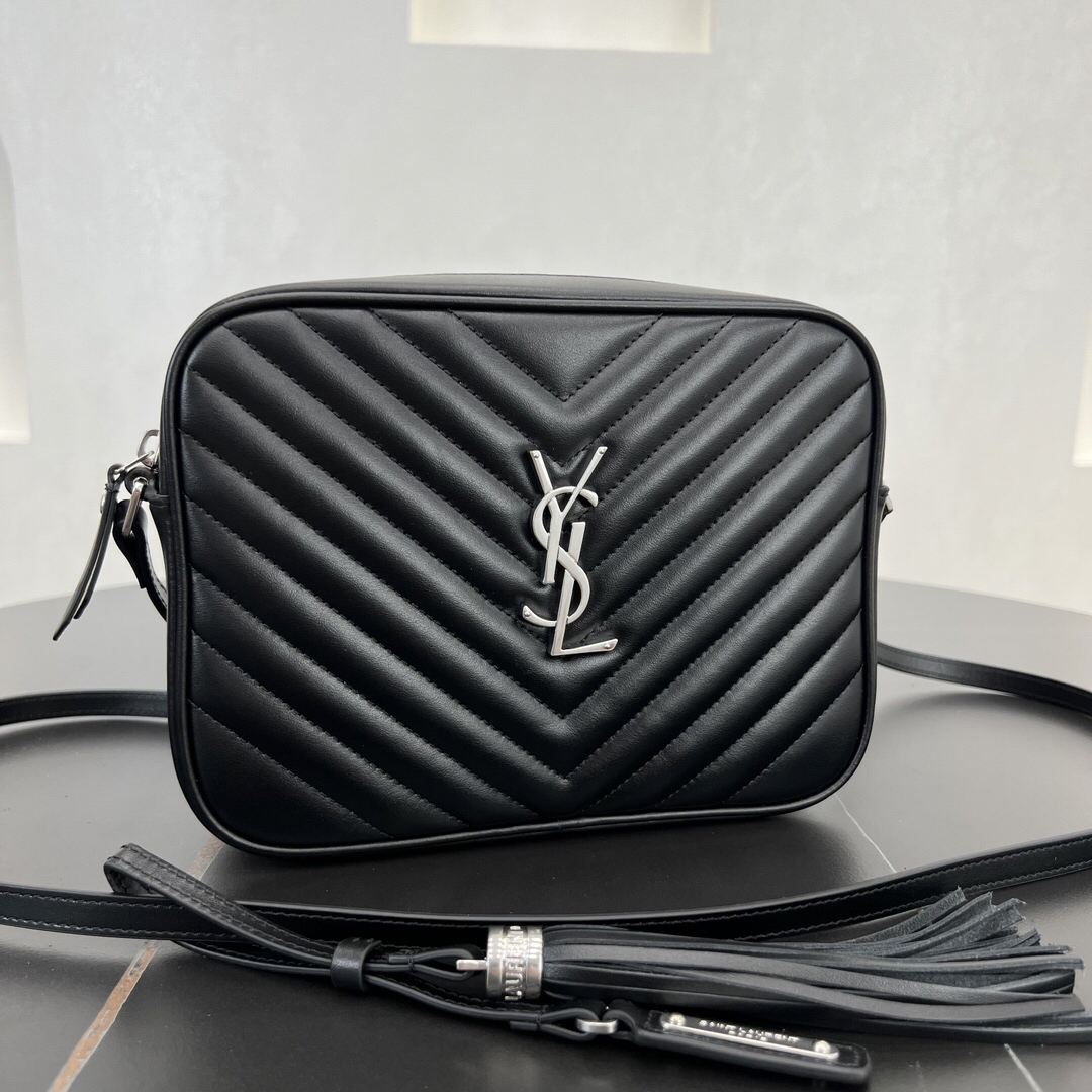 サンローラン「Saint Laurent」LOU ルー キルティング カメラバッグ