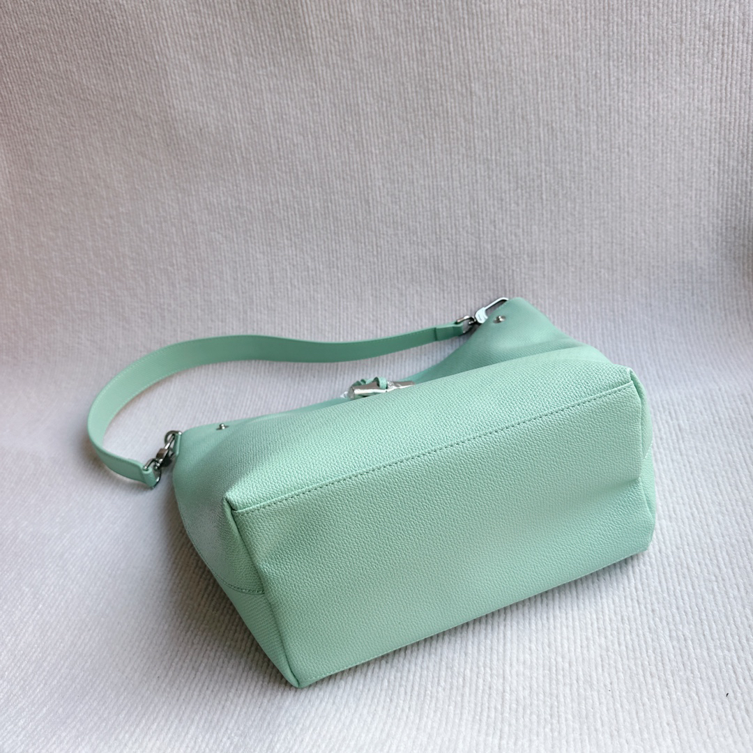 ロンシャン「Longchamp」ロンシャン ル ロゾー 竹節ショルダーバッグ レザートート