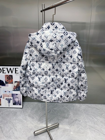 ルイ・ヴィトン「Louis Vuitton」秋冬フード付きダウンジャケット