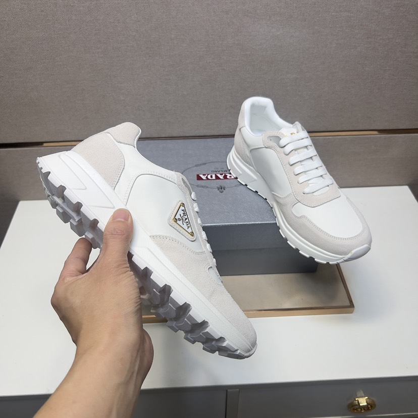 プラダ「Prada」プラダ プレミアムスニーカー (2026年春夏モデル) / レザースニーカー