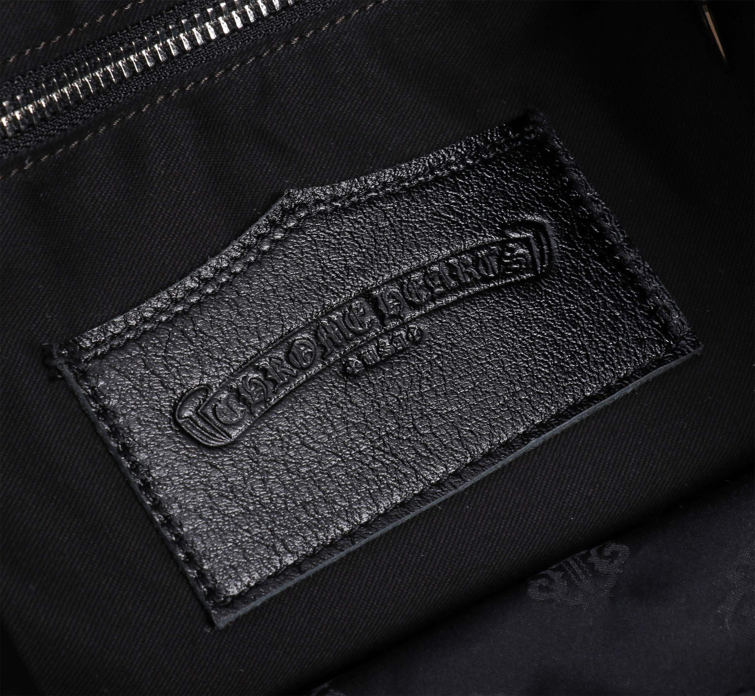 クロムハーツ「Chrome Hearts」十字架のトートバッグ