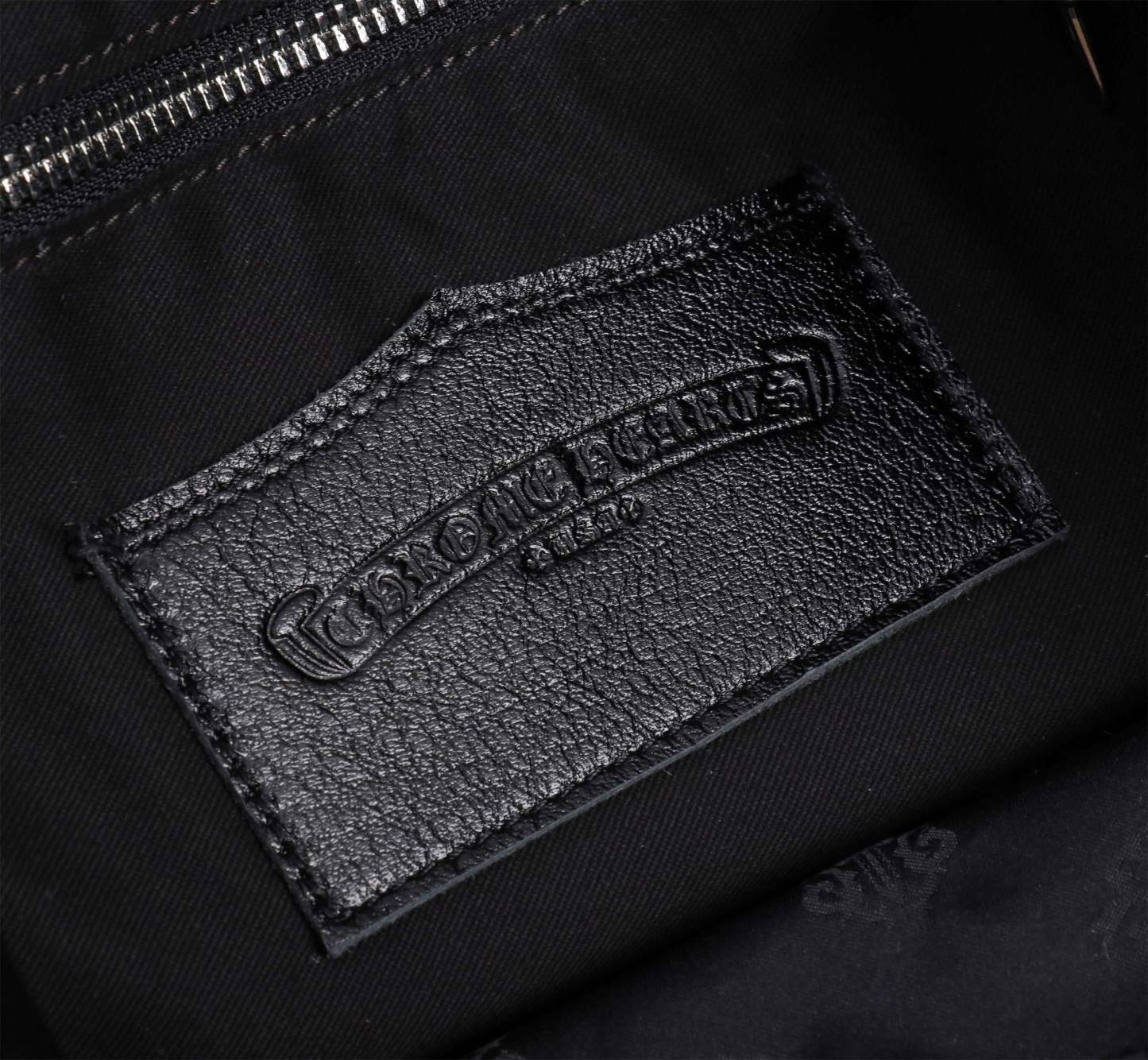 クロムハーツ「Chrome Hearts」十字架のトートバッグ