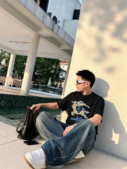 バーバリー「Burberry」ロゴプリントTシャツ / ショートスリーブ クルーネック