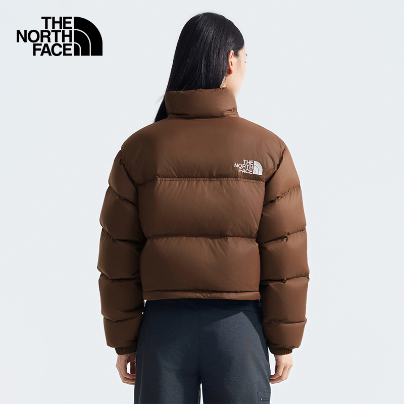 The North Face ICON Nuptse レディース ショート丈 ホワイトグースダウンジャケット。撥水加工済みで、冬季の新作です