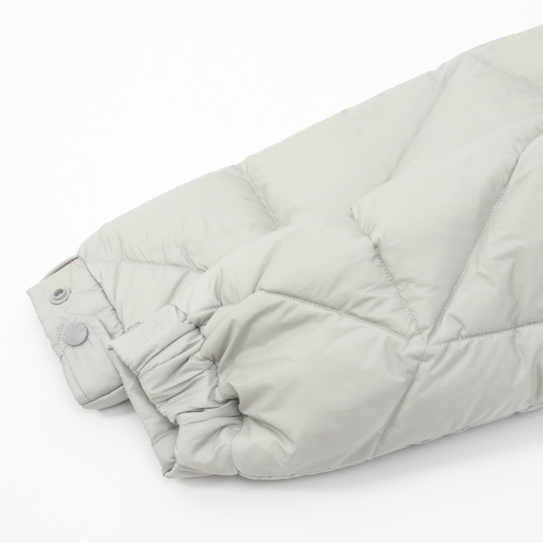 モンクレール「モンクレール」 とのコラボレーションの三角カットの立領ダウンジャケット-ISETAN PRESTIGE CURATED