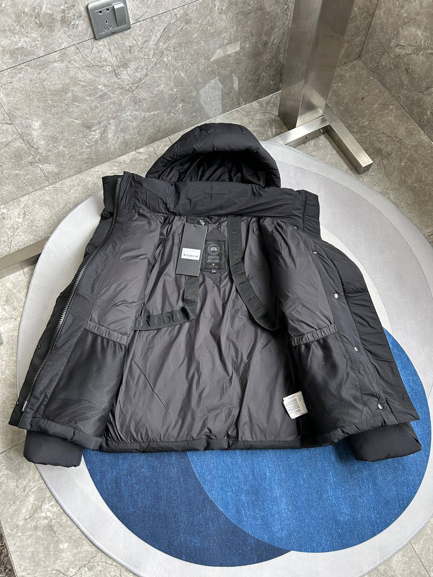 カナダグース「Canada Goose」秋冬フード付きダウンジャケット