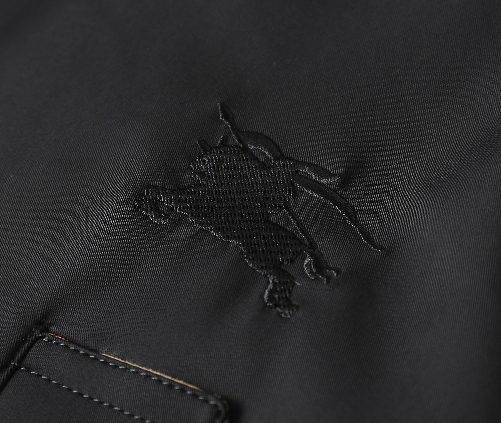 バーバリー「Burberry」秋冬 クイルティッドダウンジャケット