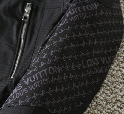 ルイ・ヴィトン「Louis Vuitton」秋冬コレクション クイルテッド ジャケット