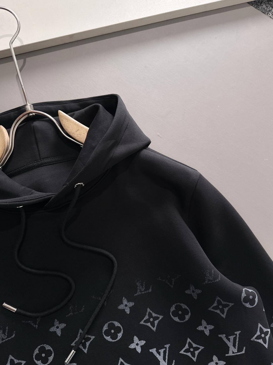 ルイ・ヴィトン「Louis Vuitton」パーカーシャツ