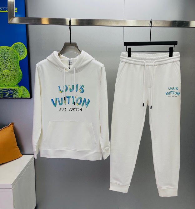 ルイ・ヴィトン「Louis Vuitton」2025年新作 爆売れスウェットスーツ