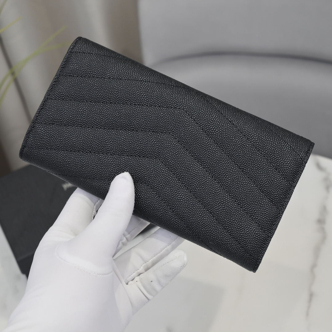 サンローラン「Saint Laurent」カサンドラ マトラッセ ラージ フラップウォレット