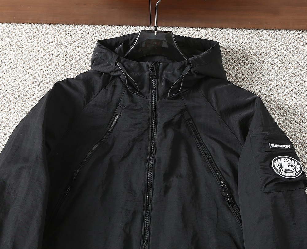 バーバリー「Burberry」秋冬 リバーシブルキルティングジャケット