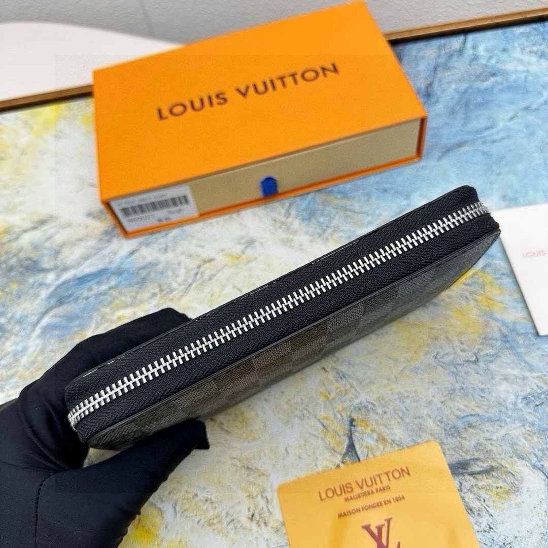ルイ・ヴィトン「Louis Vuitton」ジップアラウンド ウォレット