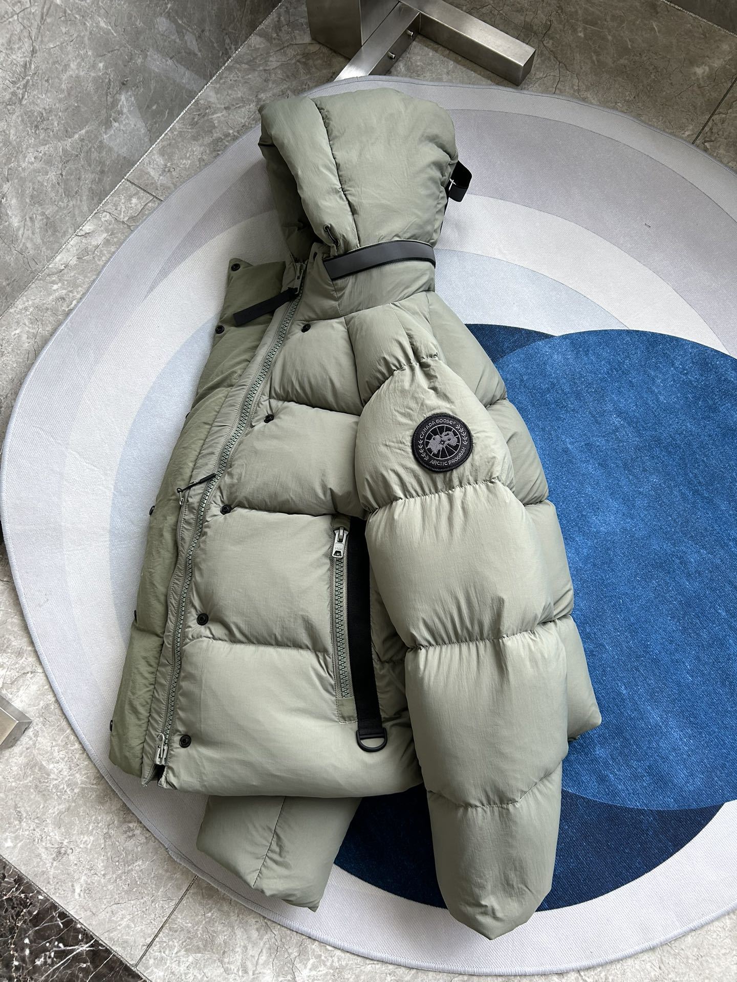 カナダグース「Canada Goose」秋冬フード付きダウンジャケット