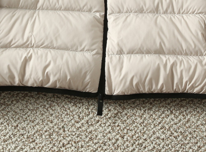 モンクレール「Moncler」秋冬 フード付きダウンジャケット