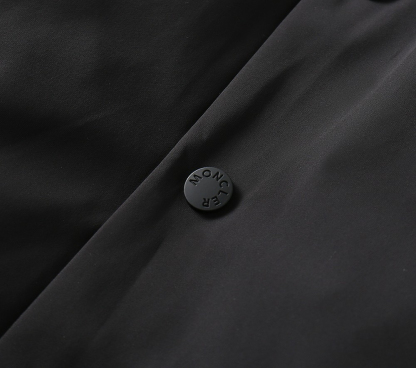 モンクレール「Moncler」秋冬 ダウンジャケット
