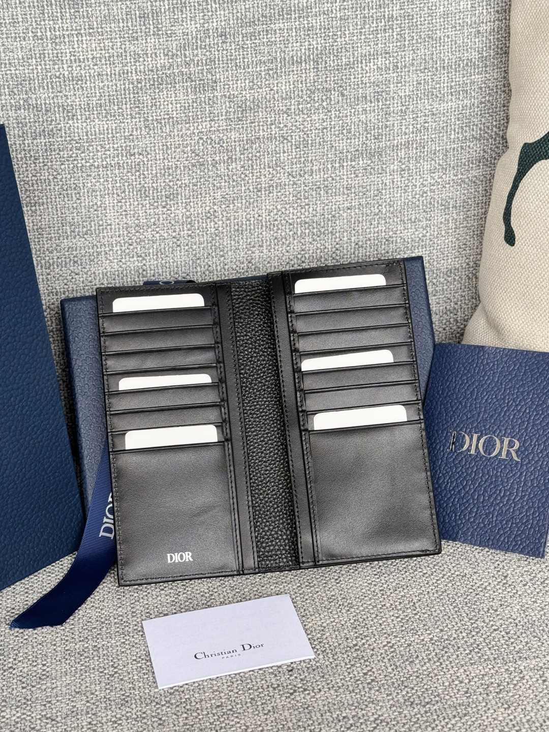 ディオール「Dior」レザー コンパクト ロングウォレット