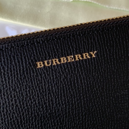 バーバリー「Burberry」Houseチェック & 粒革 ジップ ウォレット